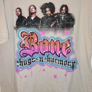 NWT VINTAGE Forever 21 Graphic Tee with Pink and Blue Accents 0X PTP 21"